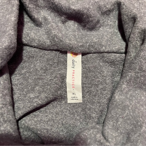 Anthropologie Dress Women's XL Grey The Arabella Drapey‎ Dress Daily Practice - Picture 12 of 13